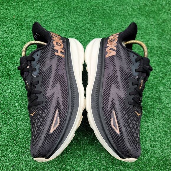 Hoka One One Clifton 9 - Women's running shoes - Size 8B - Picture 8 of 11